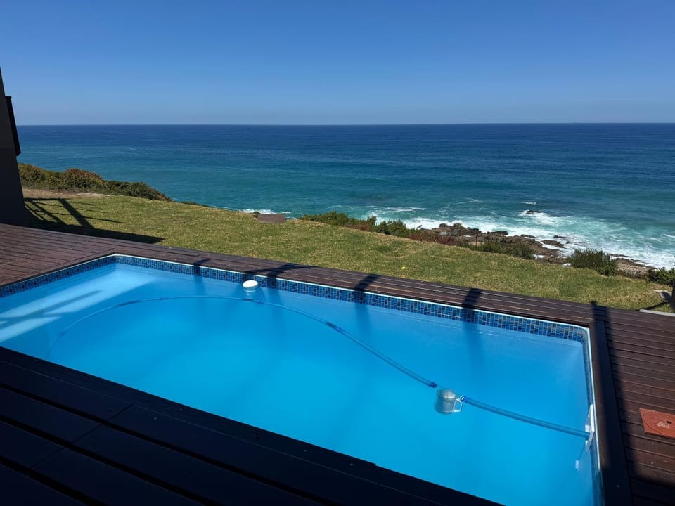 Cliff's Edge Farmhouse House in Western Cape
