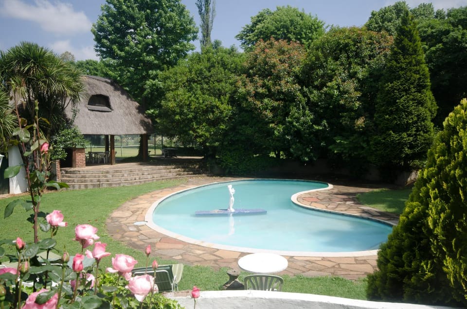 Property building, Activities, BBQ facilities, Swimming pool