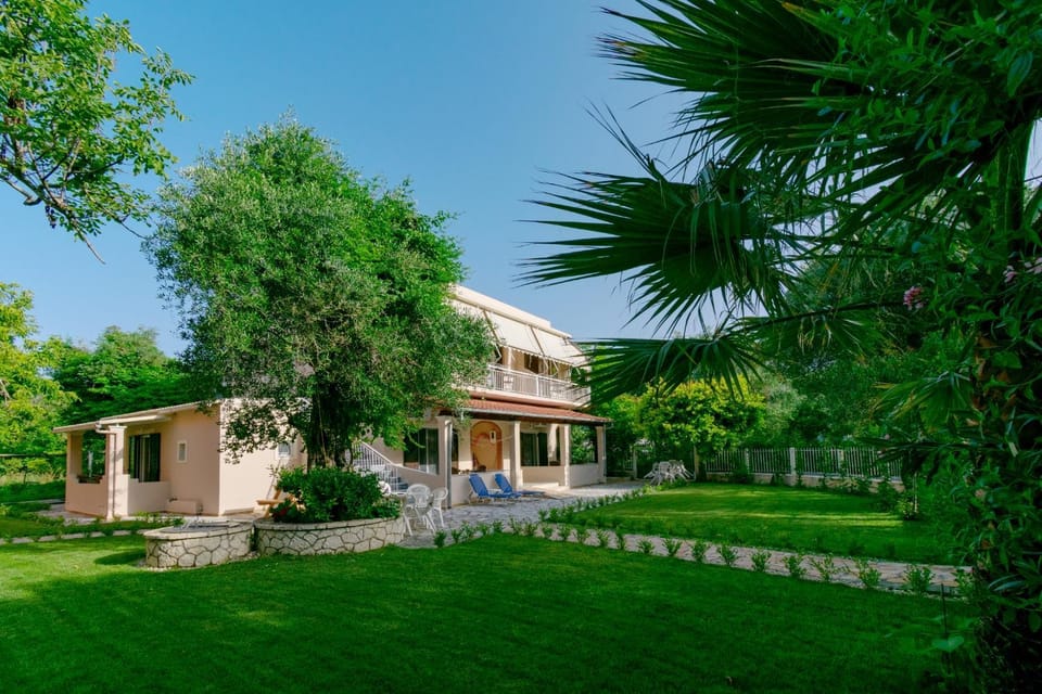 Property building, Garden