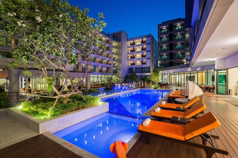 Swimming pool, Swimming pool