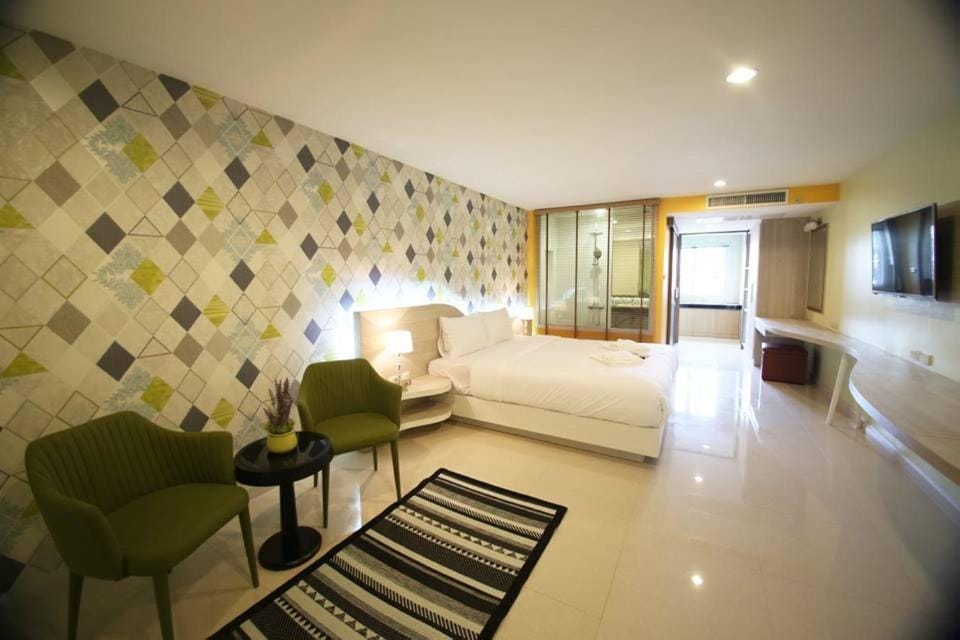Photo of the whole room