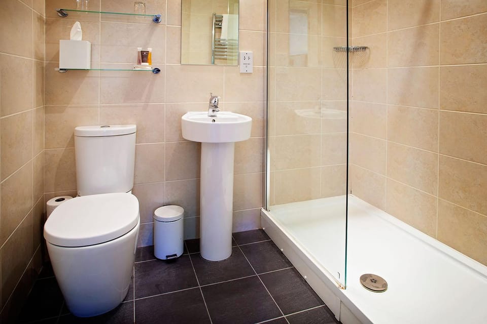 Shower, Toilet, Bathroom