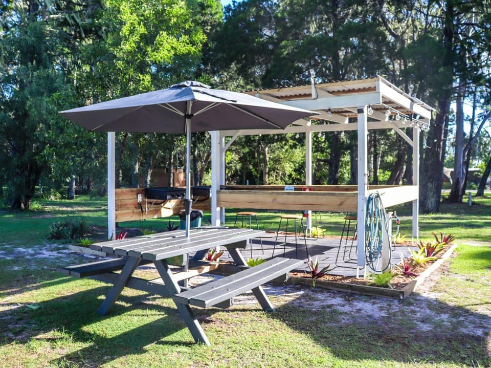 Patio, Garden, Dining area