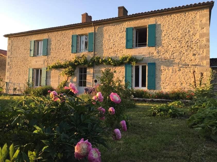 Gîtes Les Demeures de Valette Bed and Breakfast in Nouvelle-Aquitaine