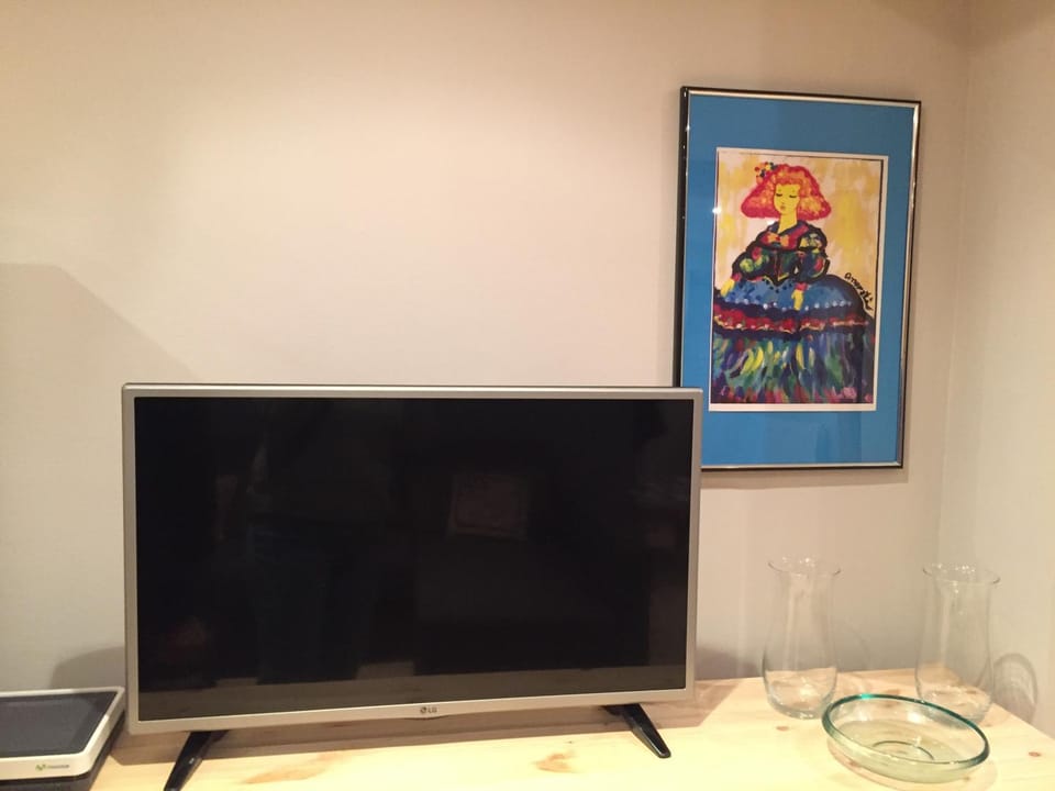 Communal lounge/ TV room