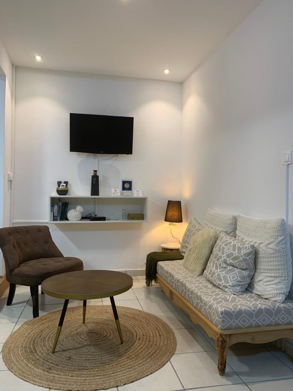 TV and multimedia, Living room, Seating area