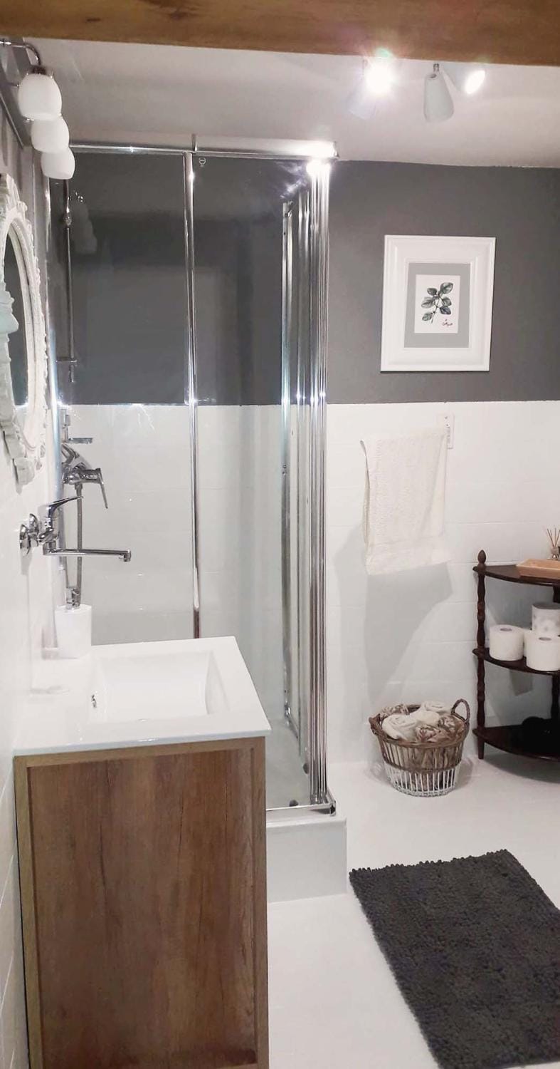 Shower, Toilet, Bathroom