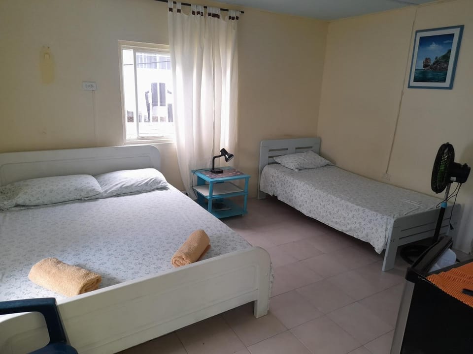 Posada Henry Sede Centro Inn in San Andres
