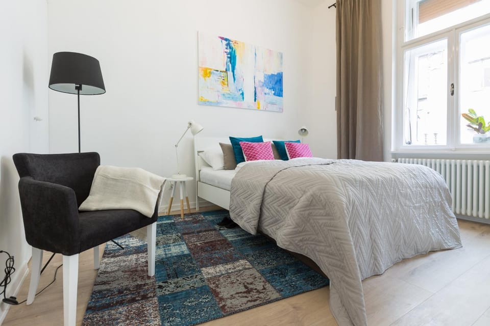 TV and multimedia, Seating area, Bedroom, Street view