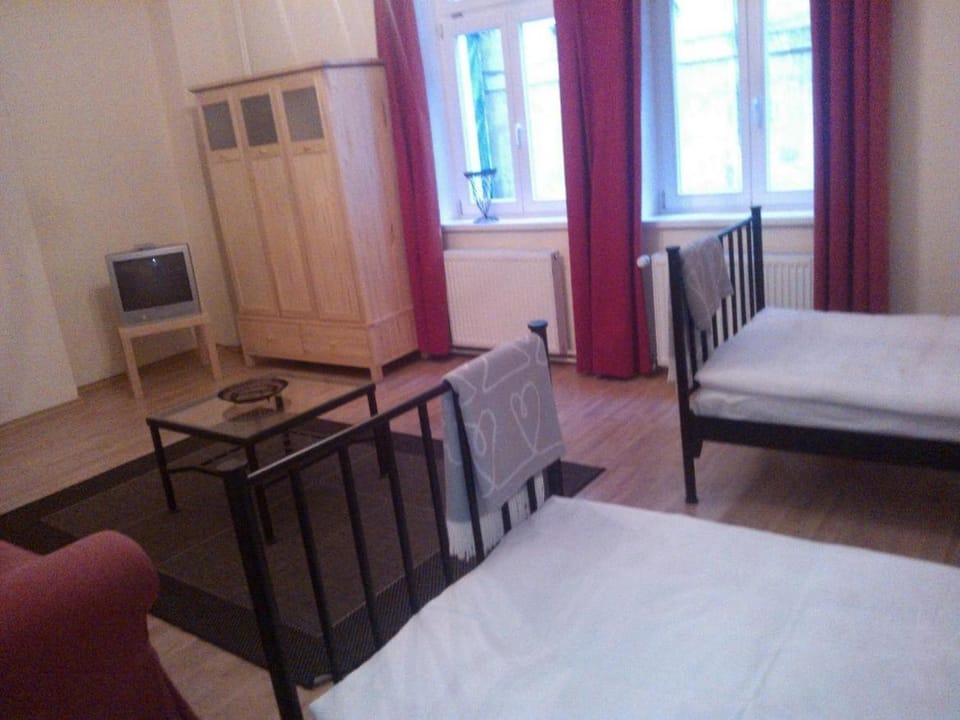 TV and multimedia, Bedroom