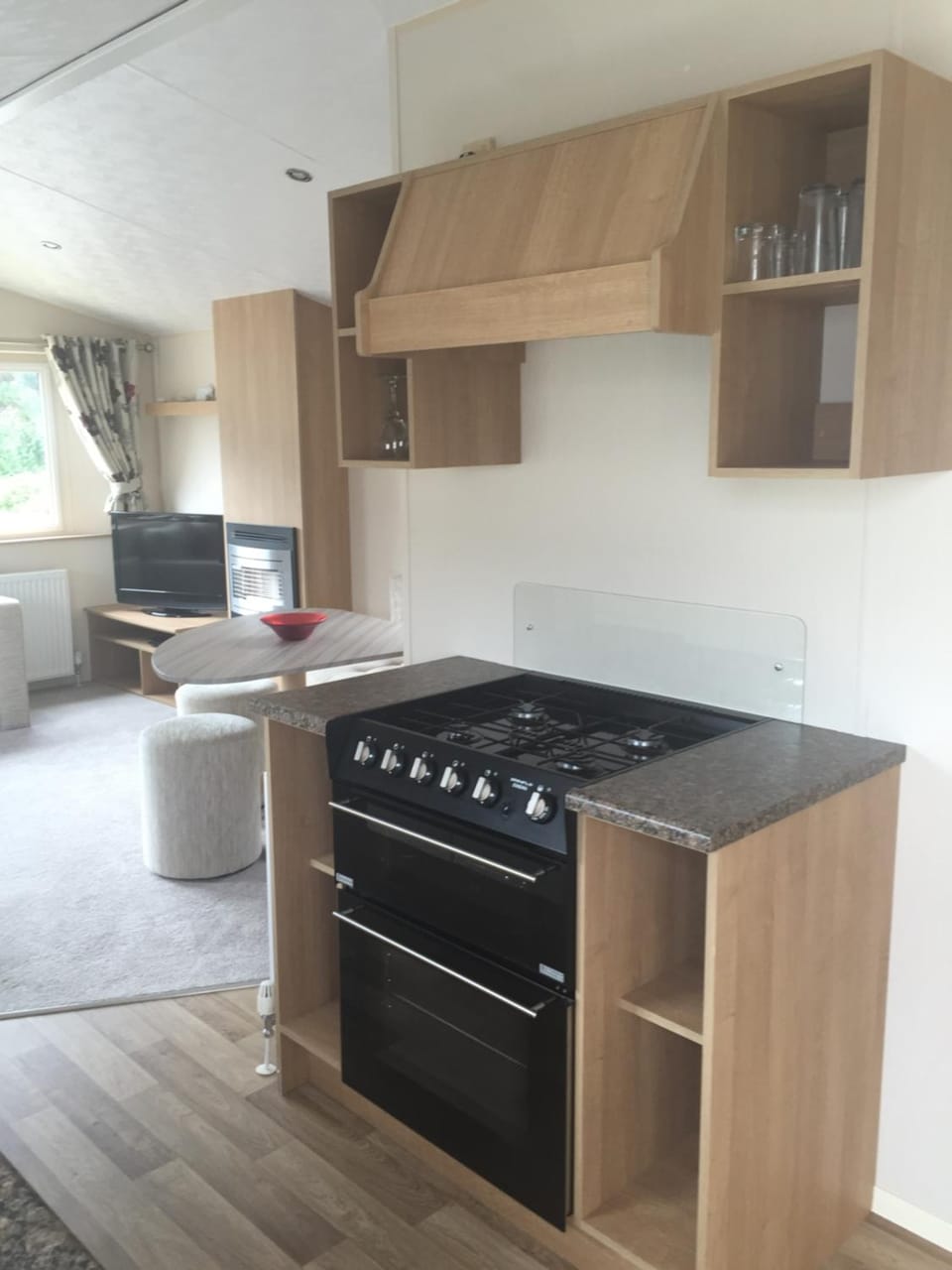 Lovely 3 Bed Caravan, Milford on Sea Campground/ 
RV Resort in New Forest District