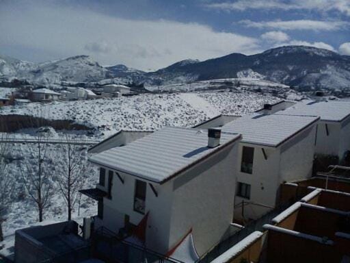 Photo of the whole room, Garden view, Landmark view, Mountain view