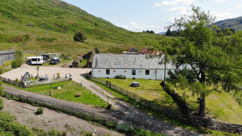Garrison Farm with Hot Tub Bed and Breakfast in Scotland