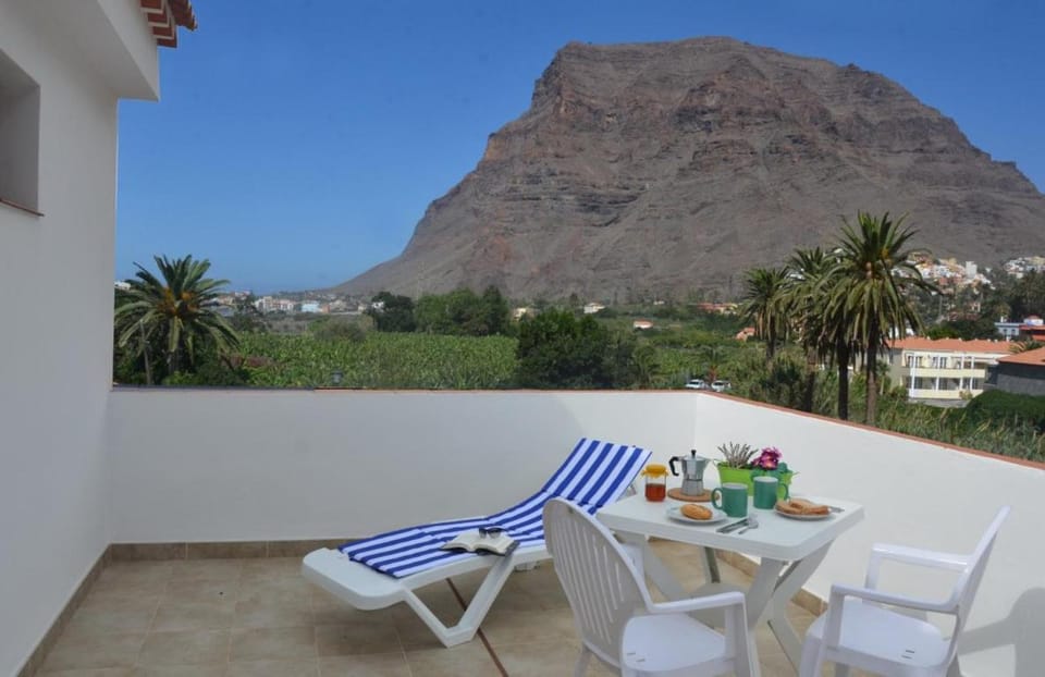 Natural landscape, Balcony/Terrace, Mountain view, sunbed