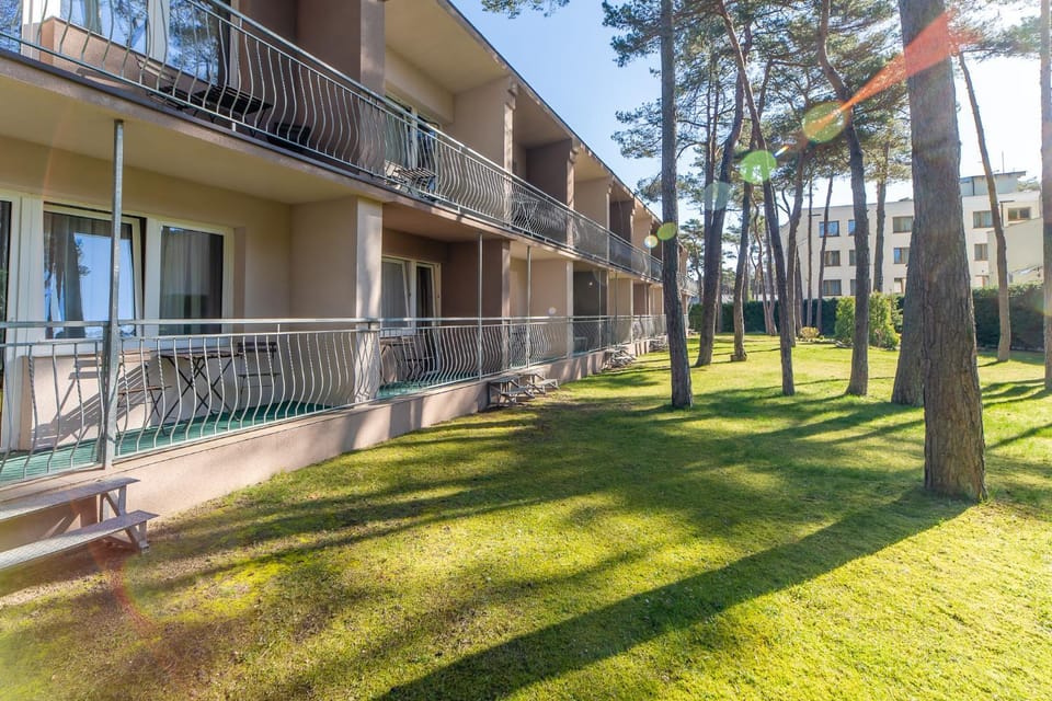 Property building, Natural landscape, Children play ground, Balcony/Terrace, pet friendly