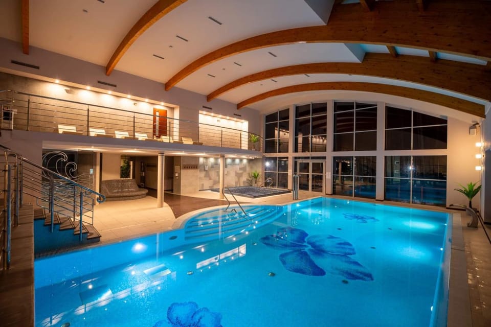 Pool view, Swimming pool