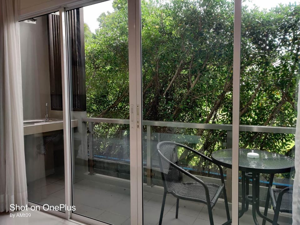 Balcony/Terrace, Garden view