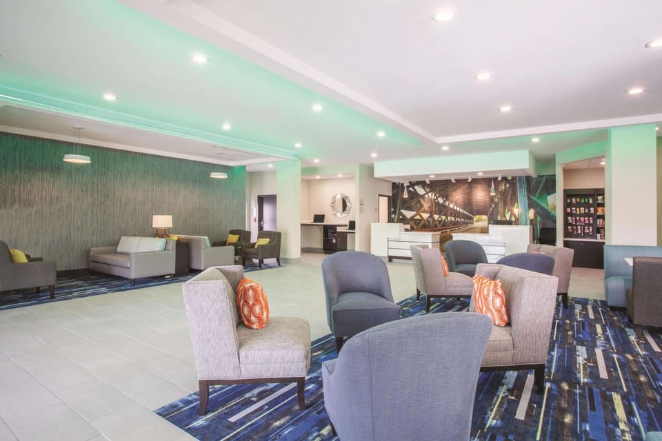 Lobby or reception, On site