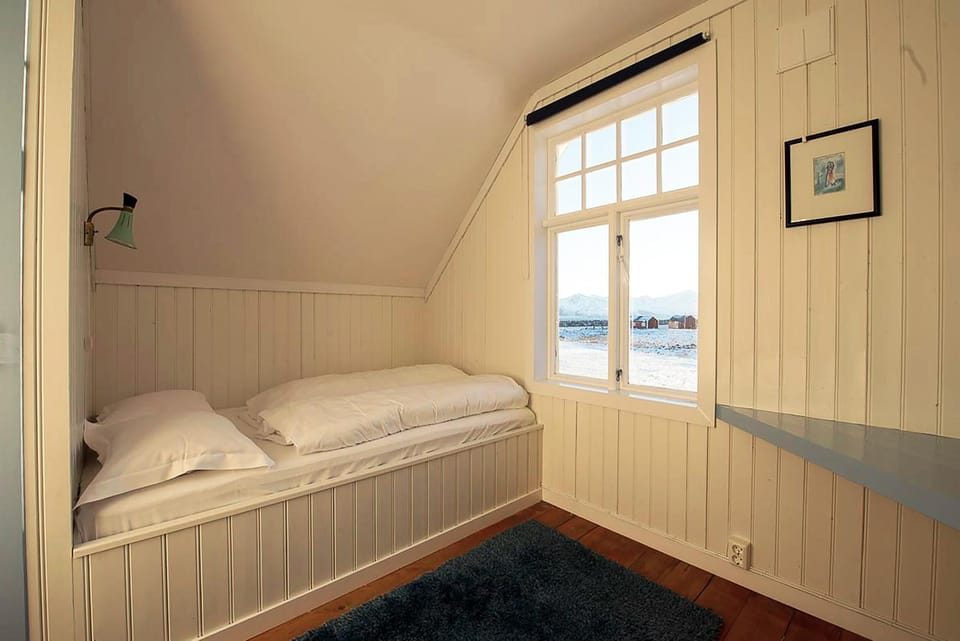 Bed, Winter, Garden view, Mountain view, Sea view