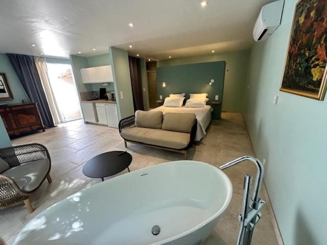 Bed, Bedroom