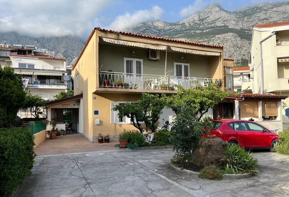 Property building, Parking