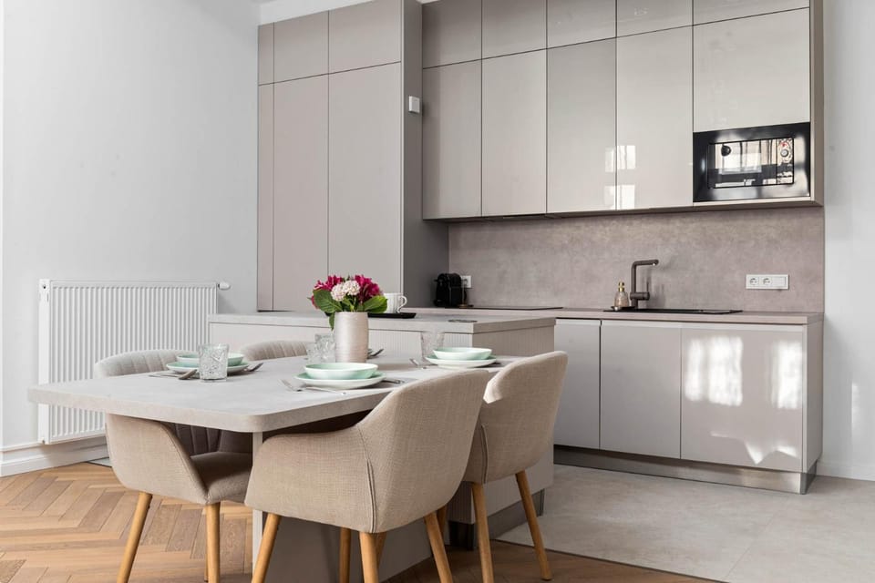 Coffee/tea facilities, Kitchen or kitchenette, Dining area, toaster