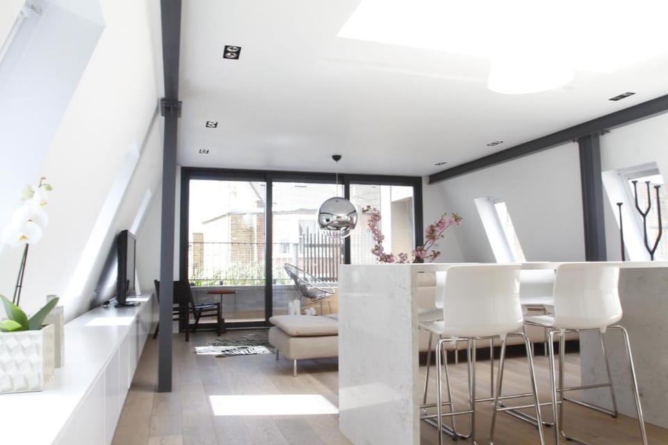 Balcony/Terrace, Living room, Seating area, Dining area