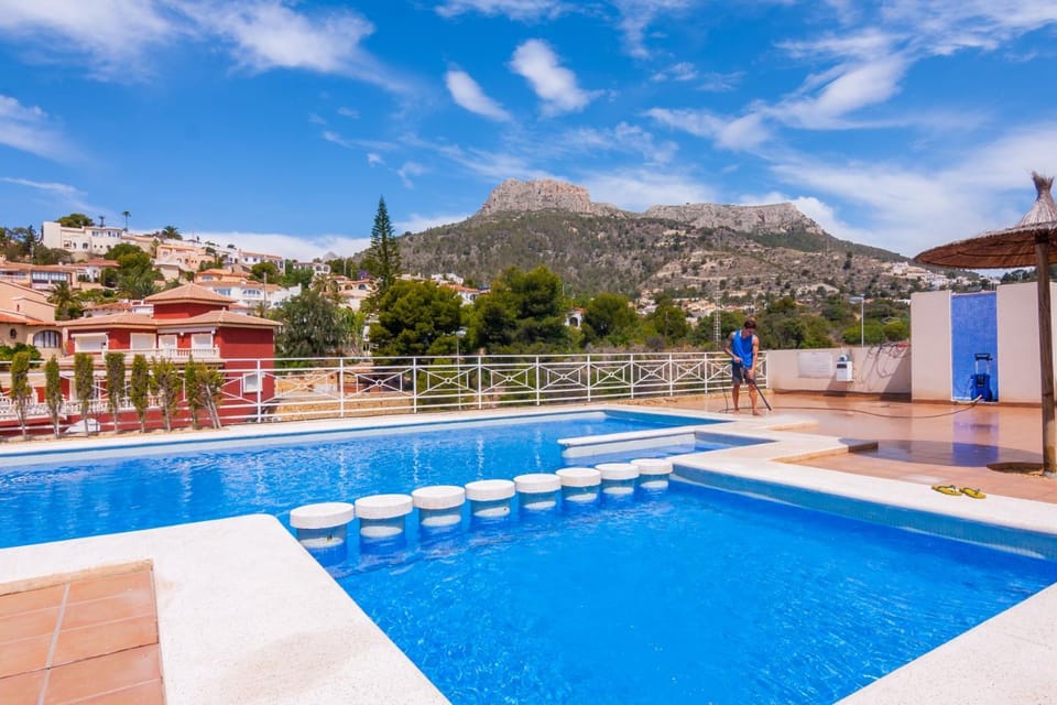 Mountain view, Swimming pool