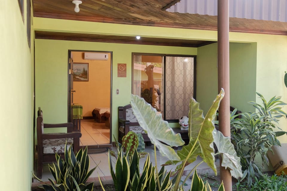 Patio, Photo of the whole room, Landmark view