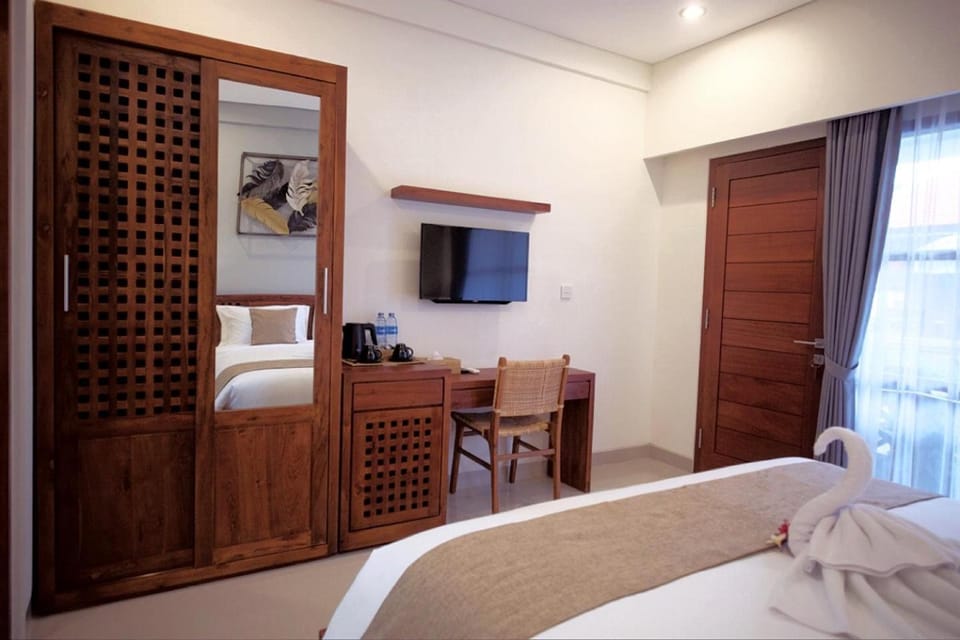 Kayu Sugih Palace Bed and Breakfast in Denpasar