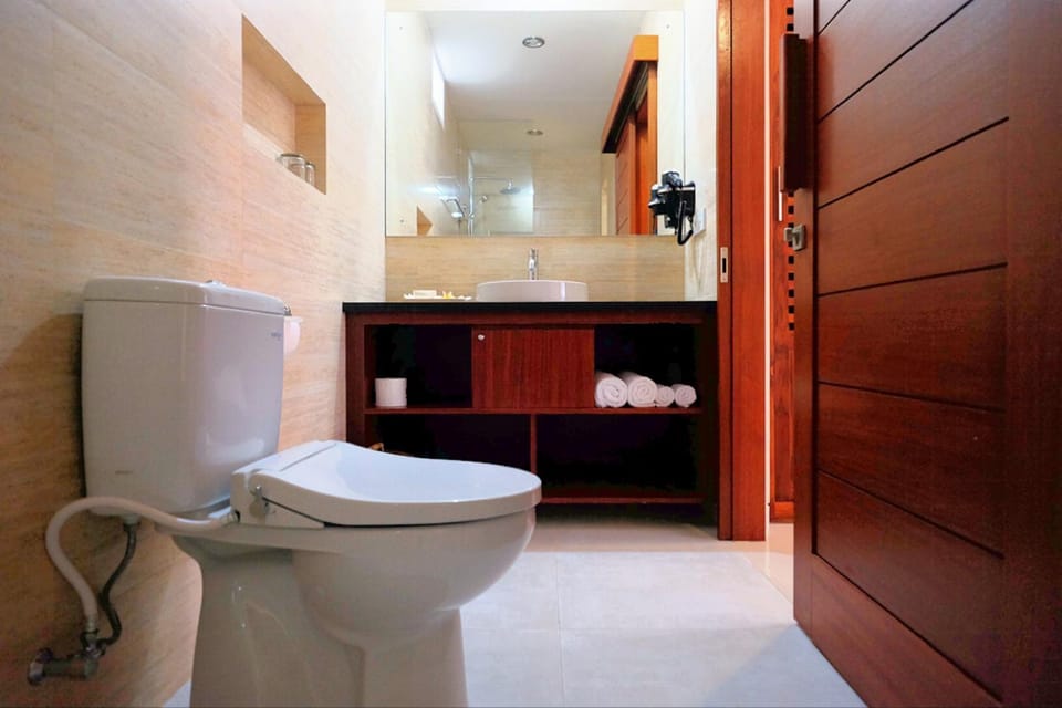 Kayu Sugih Palace Bed and Breakfast in Denpasar