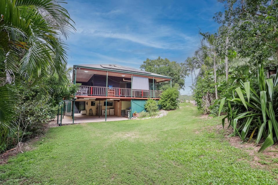 Merindah • Pet-Friendly • Central 4BDR for 10 House in Agnes Water