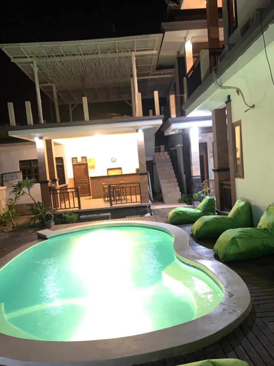 Swimming pool
