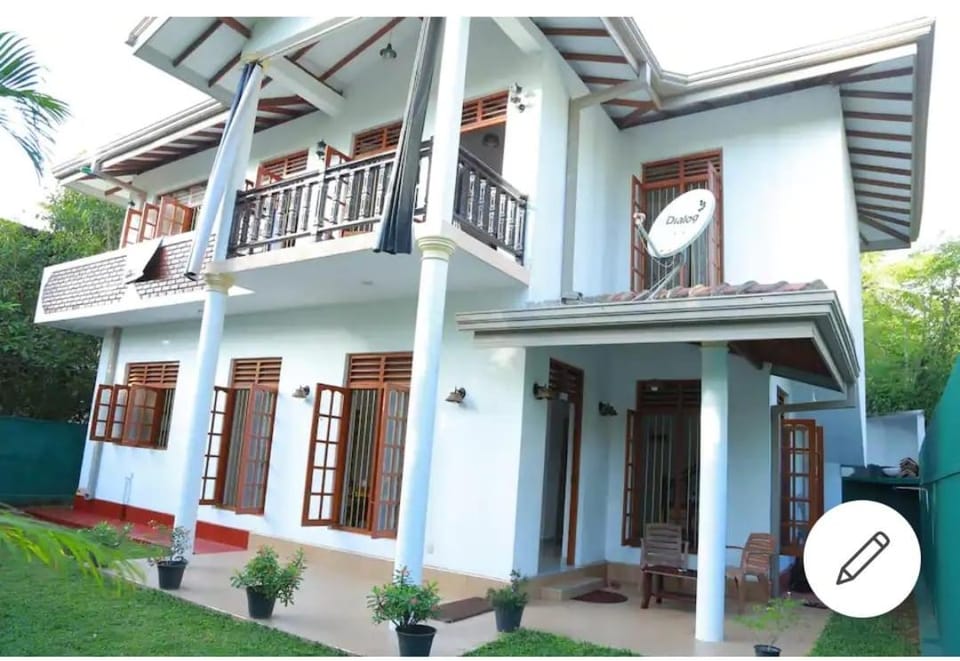 Property building, Garden, Guests, Garden view