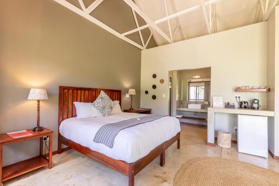 Bed, Bathroom, Coffee/tea facilities, Bedroom