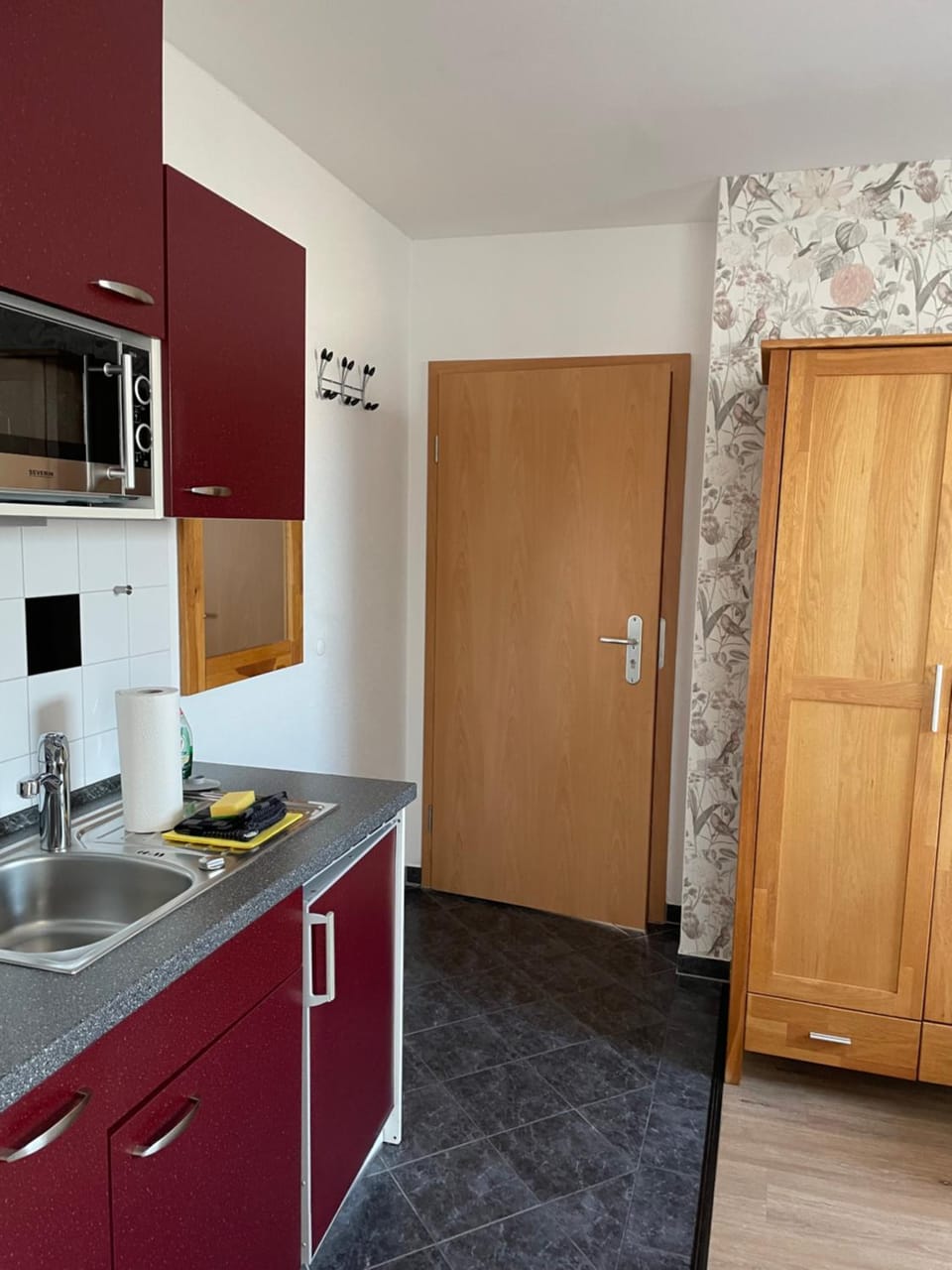 Kitchen or kitchenette