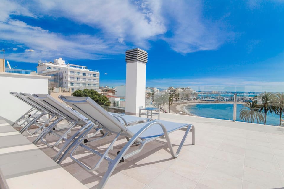 Property building, Natural landscape, Bird's eye view, View (from property/room), Sea view