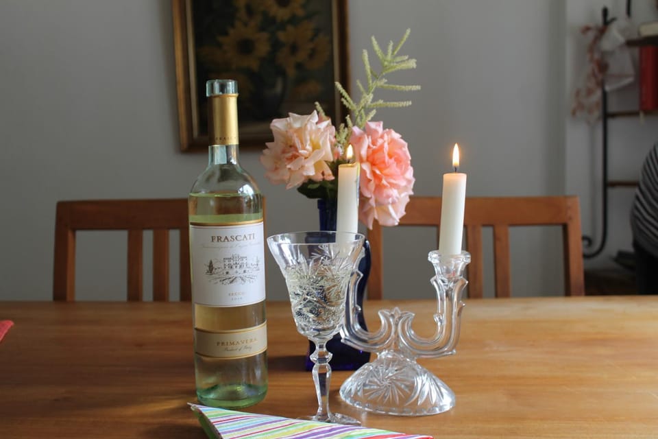 Decorative detail, Dining area