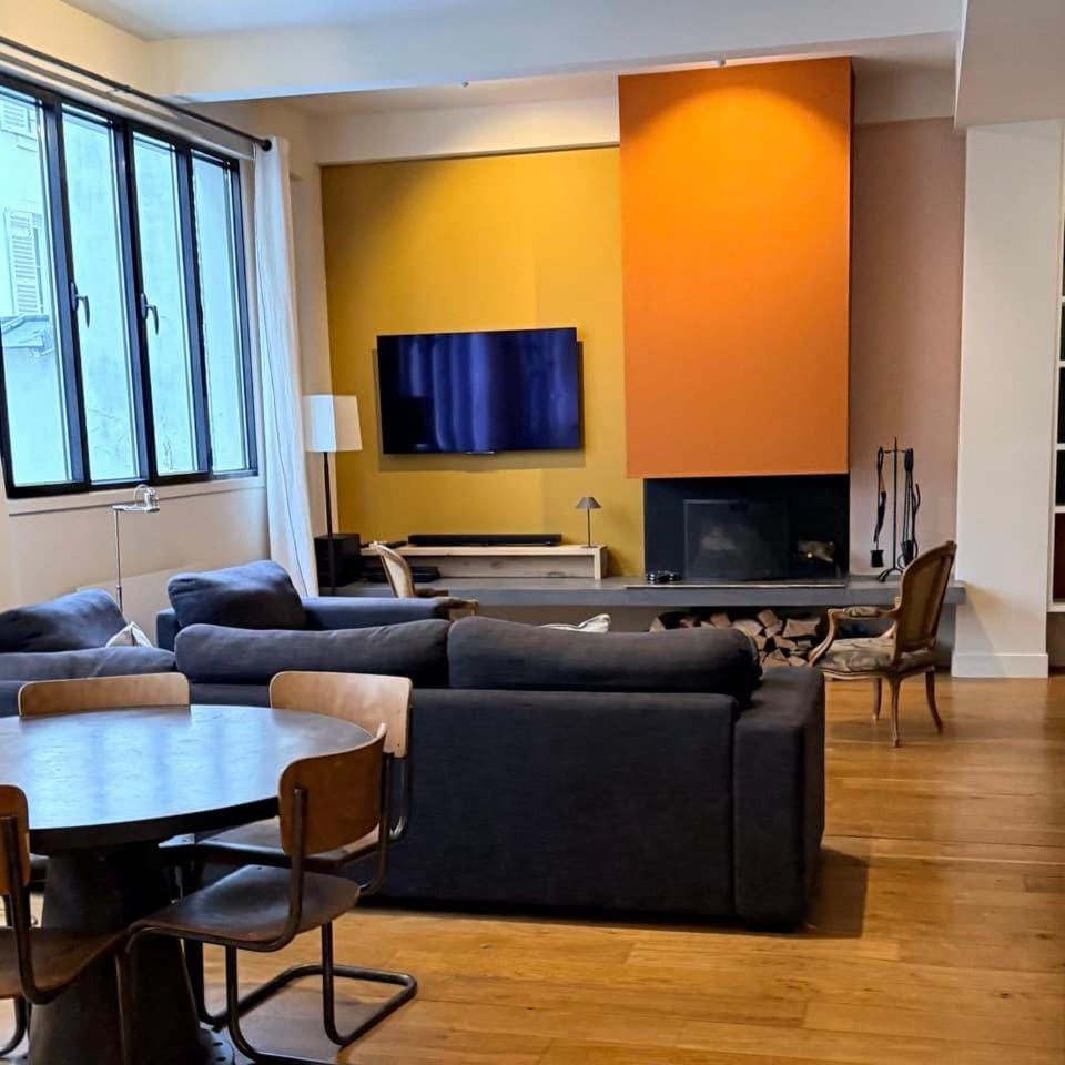Loft Vinaigriers République Apartment in Paris