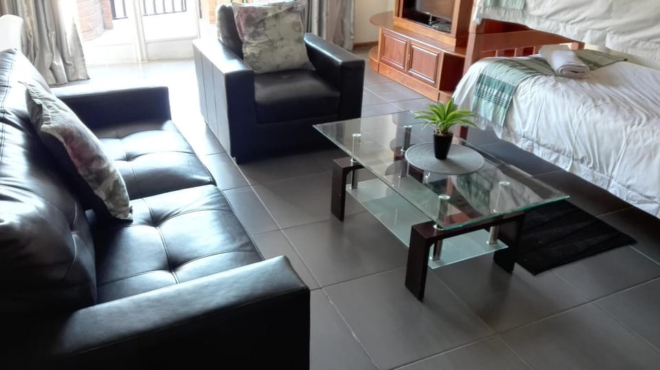 Living room, Lounge or bar