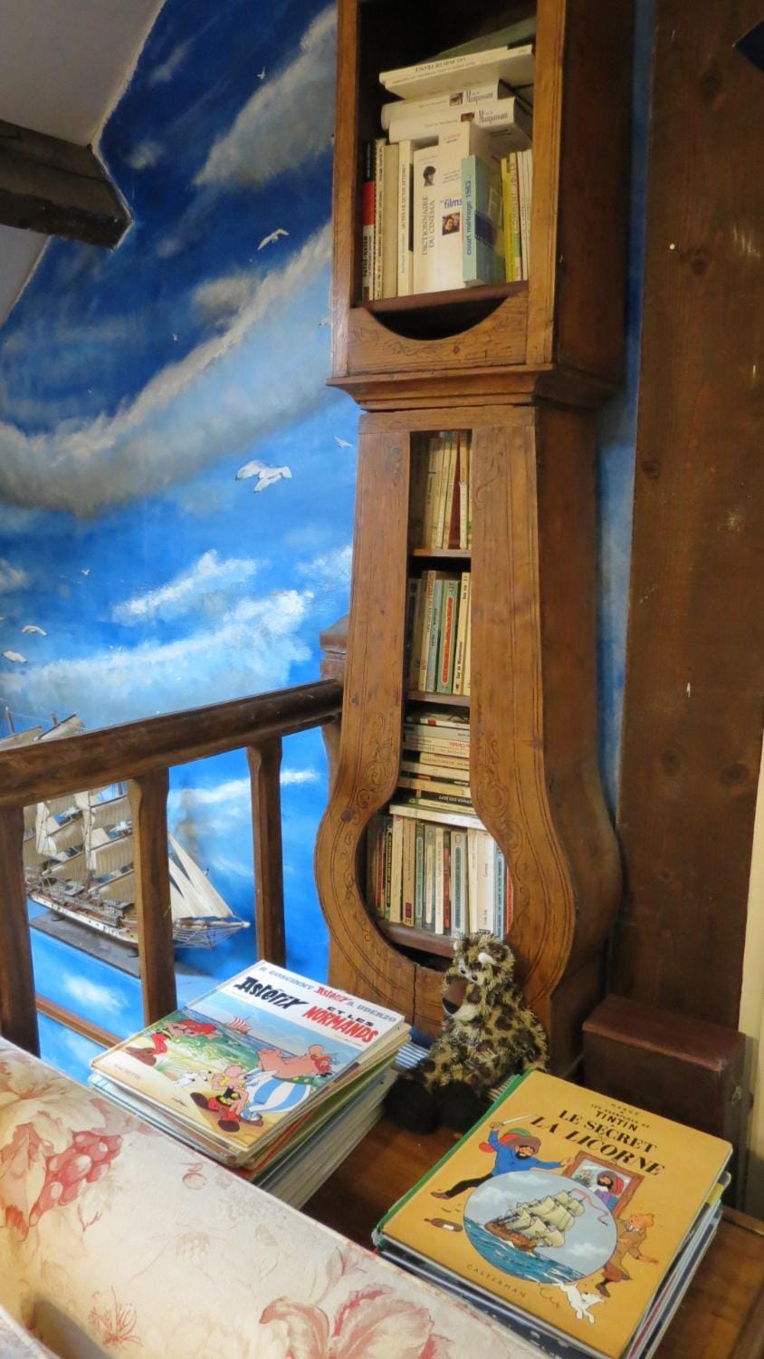 Restaurant/places to eat, Library