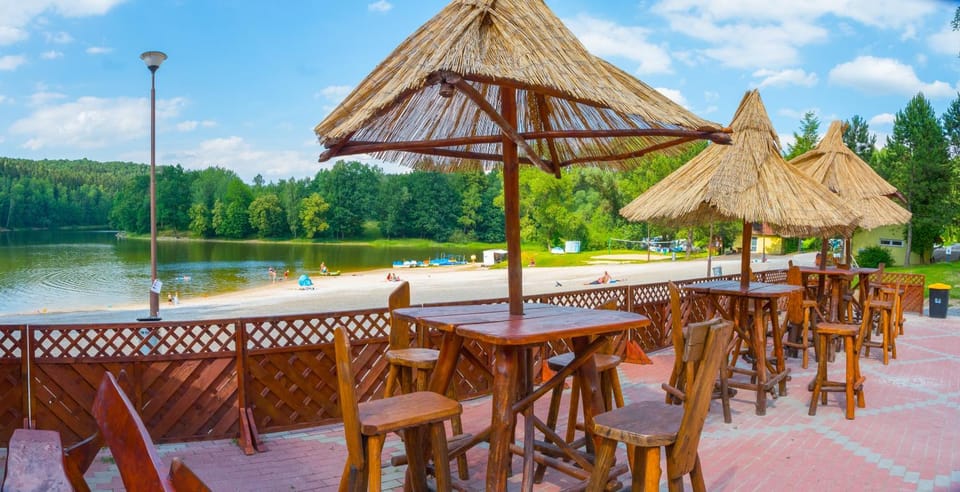 Restaurant/places to eat, Day, Natural landscape, Balcony/Terrace, Lake view