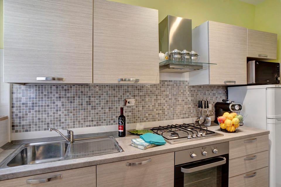 Kitchen or kitchenette, Living room