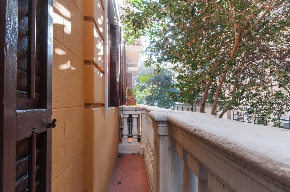 Property building, Balcony/Terrace