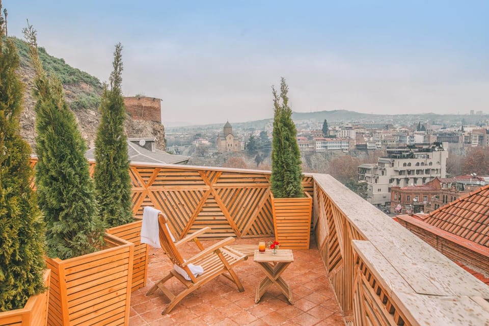City view, Landmark view, Mountain view, Street view
