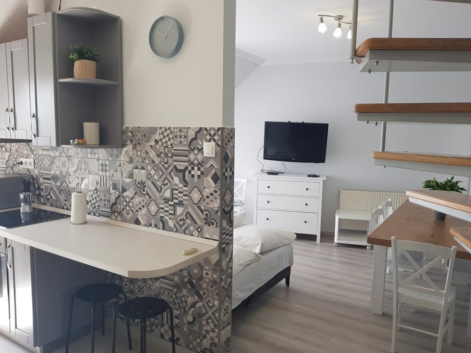 Kitchen or kitchenette, Living room