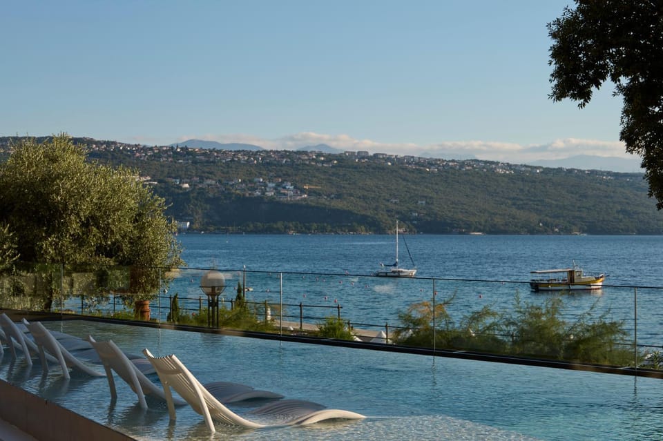 Spa and wellness centre/facilities, Pool view, Swimming pool