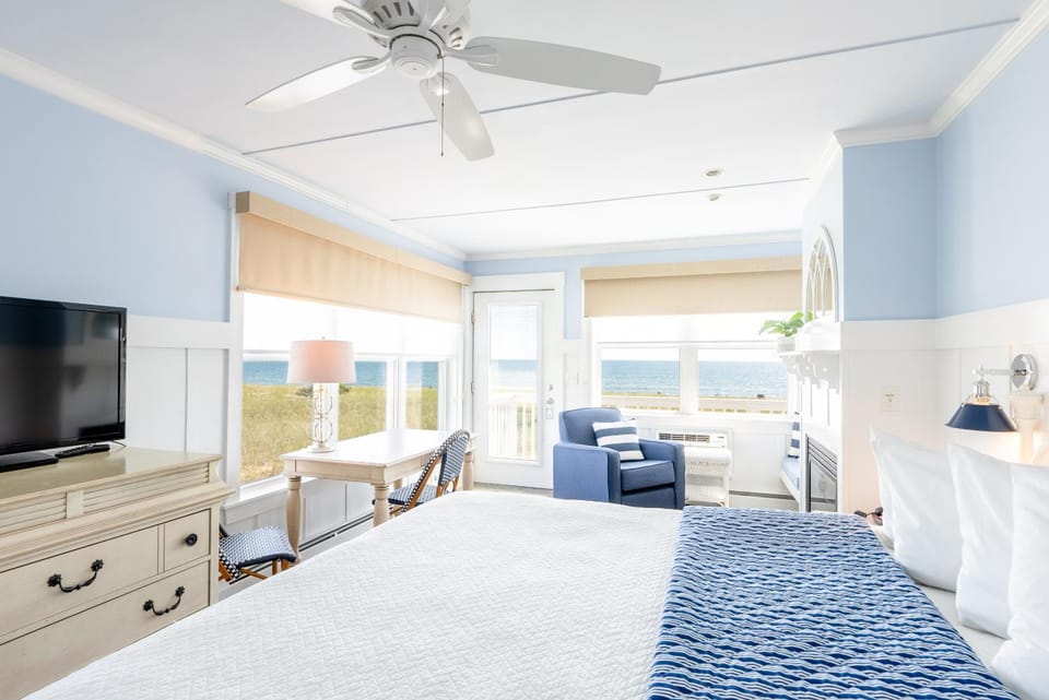 Bed, TV and multimedia, Photo of the whole room, Seating area