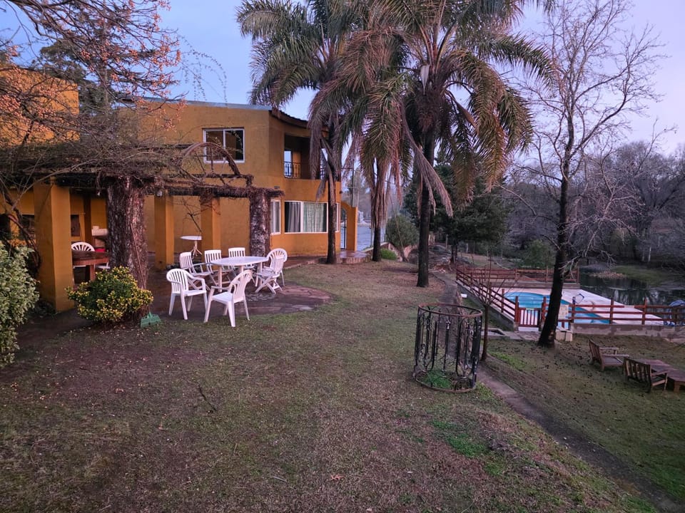 Cielo de Piedra. Cabañas y Petit Hotel Nature lodge in Tanti