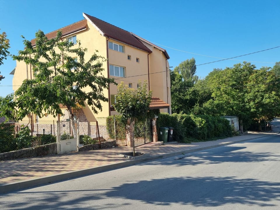 Property building, Street view